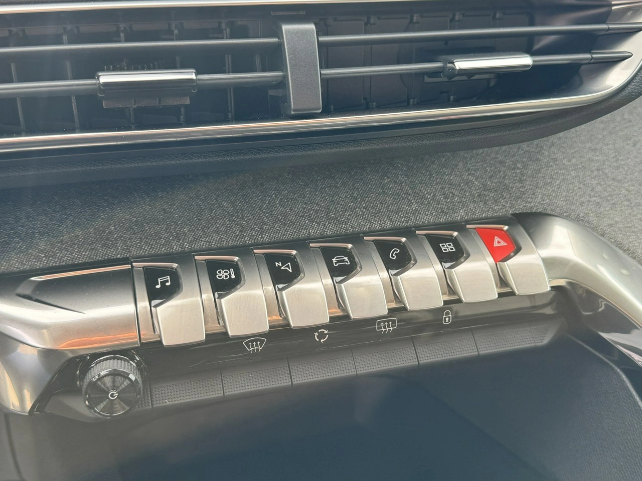 Peugeot 3008 - Zdjęcie 28