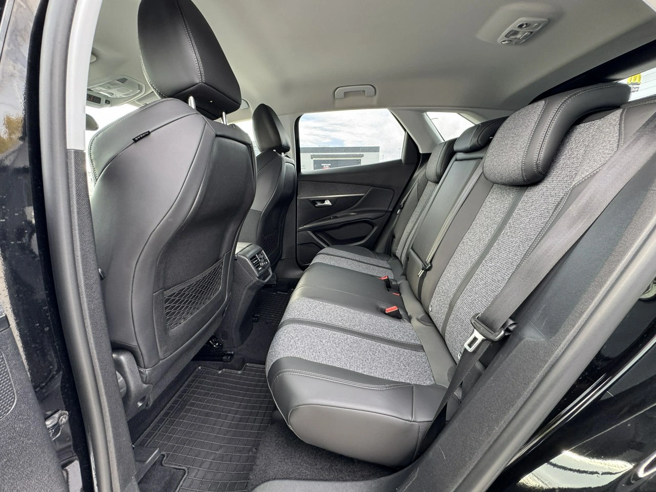 Peugeot 3008 - Zdjęcie 31