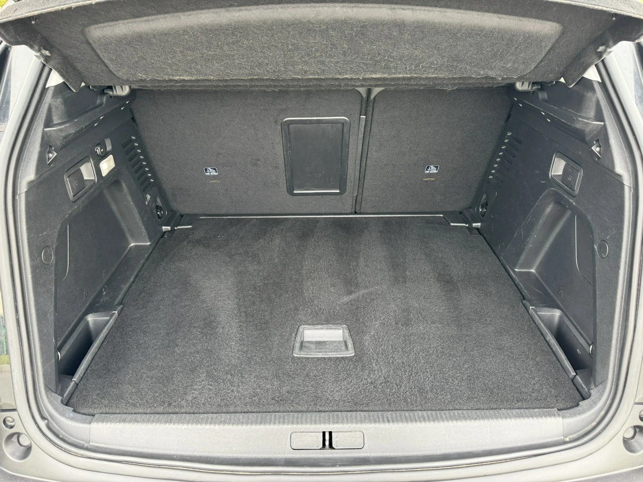 Peugeot 3008 - Zdjęcie 38