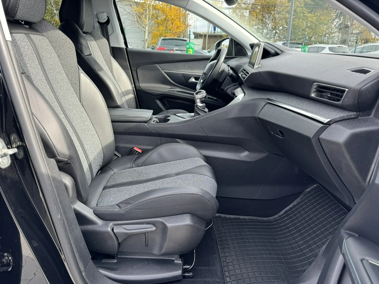 Peugeot 3008 - Zdjęcie 33