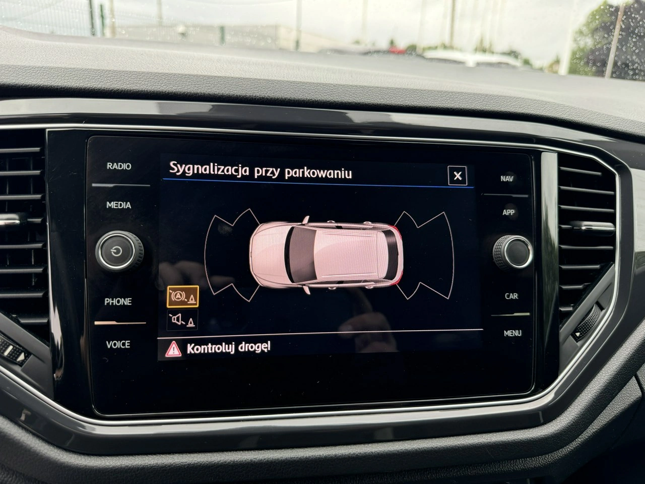 Volkswagen T-Roc - Zdjęcie 25