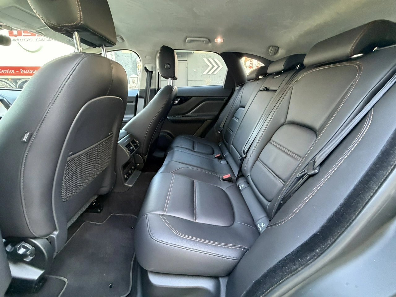 Jaguar F-Pace - Zdjęcie 29