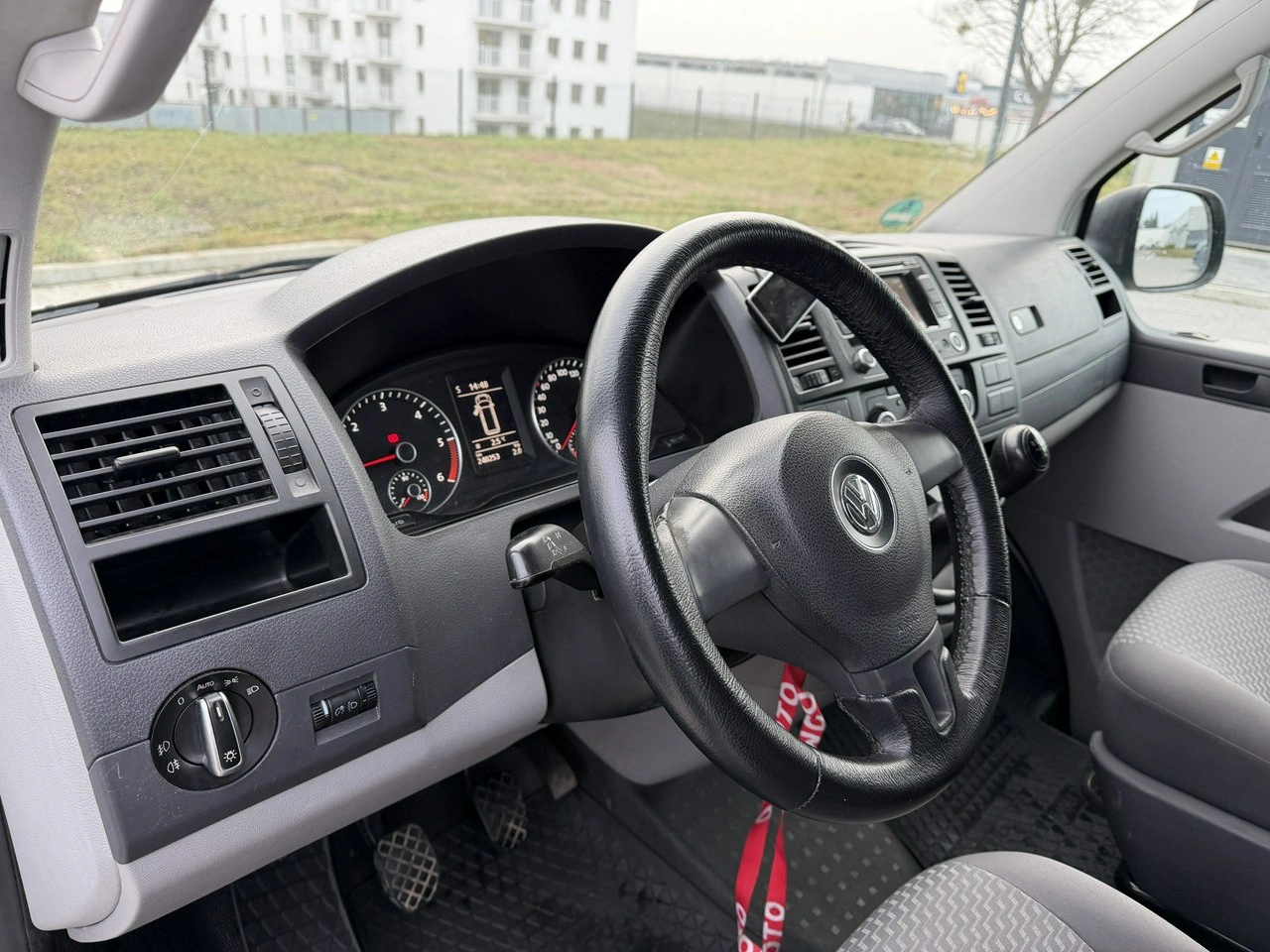 Volkswagen Transporter - Zdjęcie 19