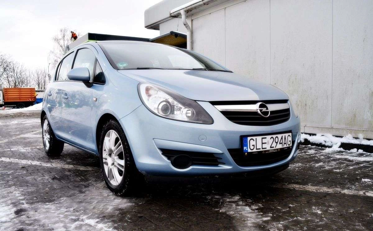 Opel Corsa - Zdjęcie 2