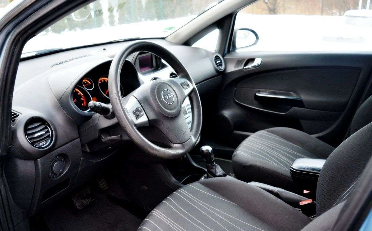 Opel Corsa - Zdjęcie 9