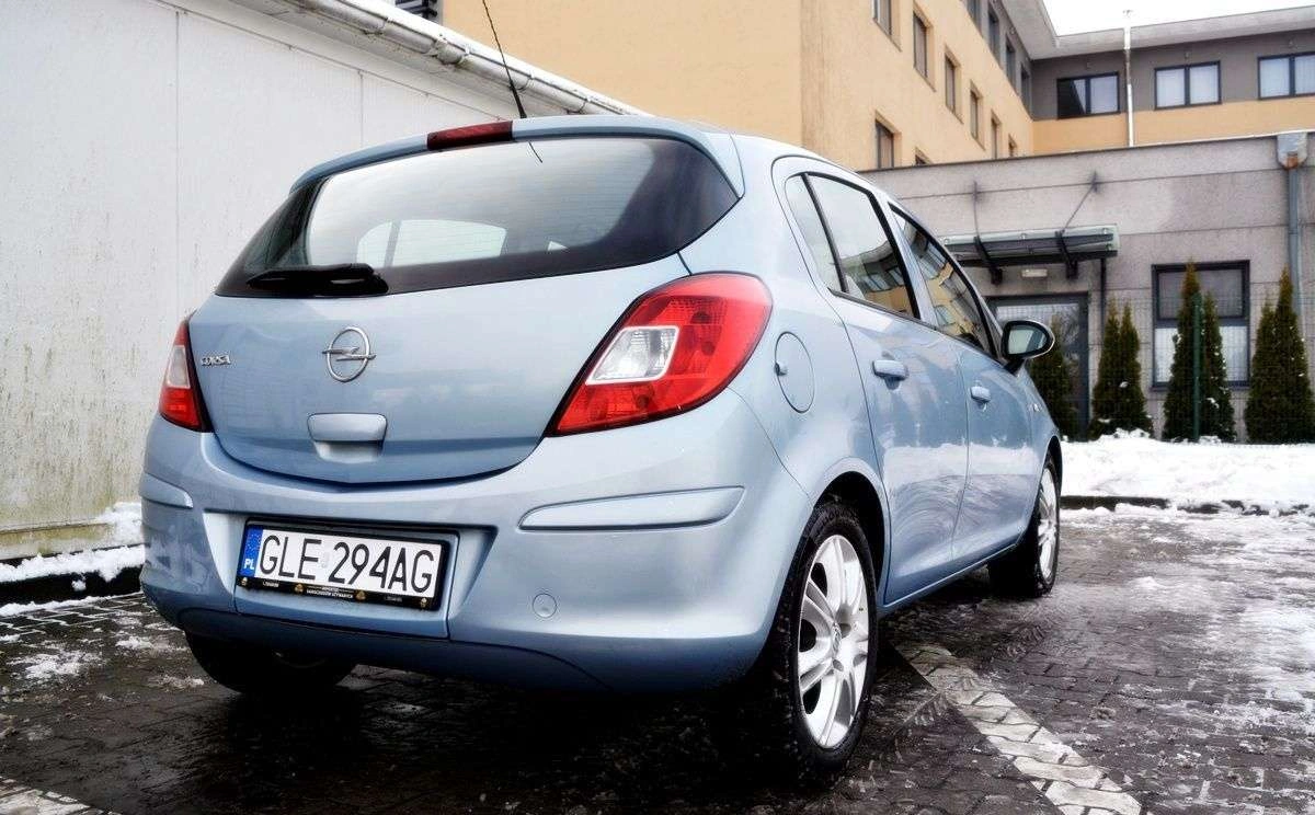Opel Corsa - Zdjęcie 13
