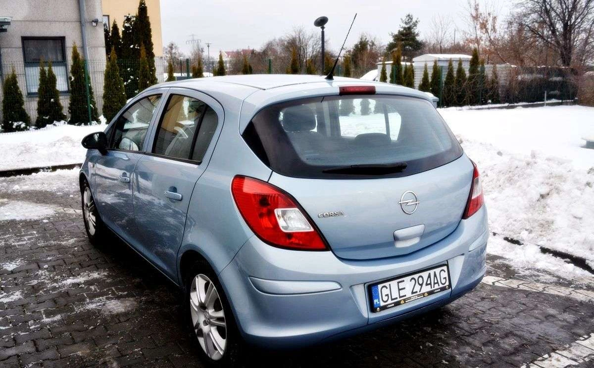 Opel Corsa - Zdjęcie 14