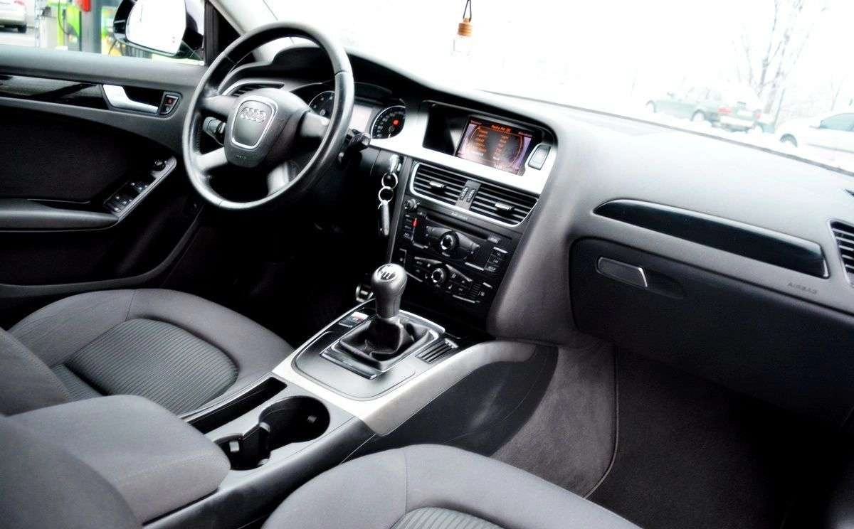 Audi A4 Limousine - Zdjęcie 8