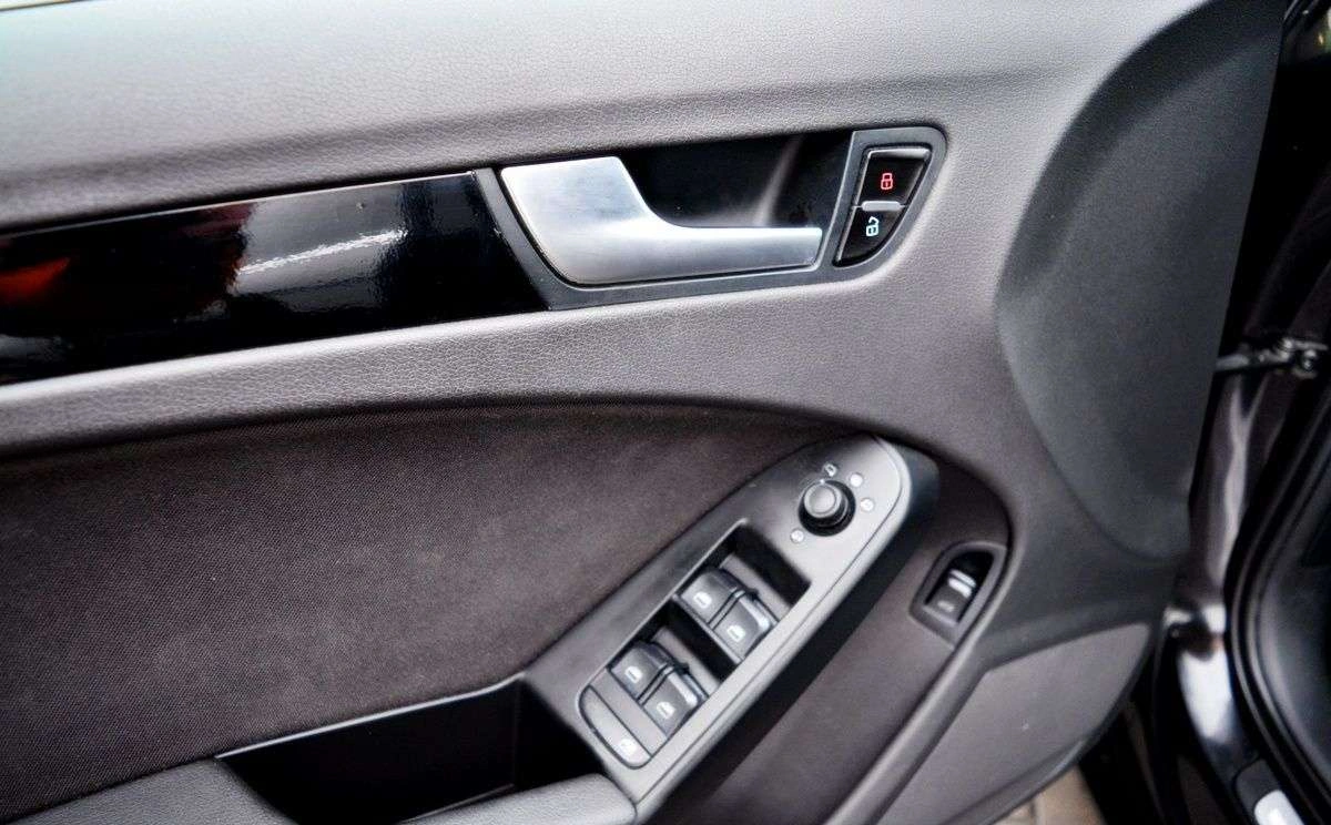 Audi A4 Limousine - Zdjęcie 14