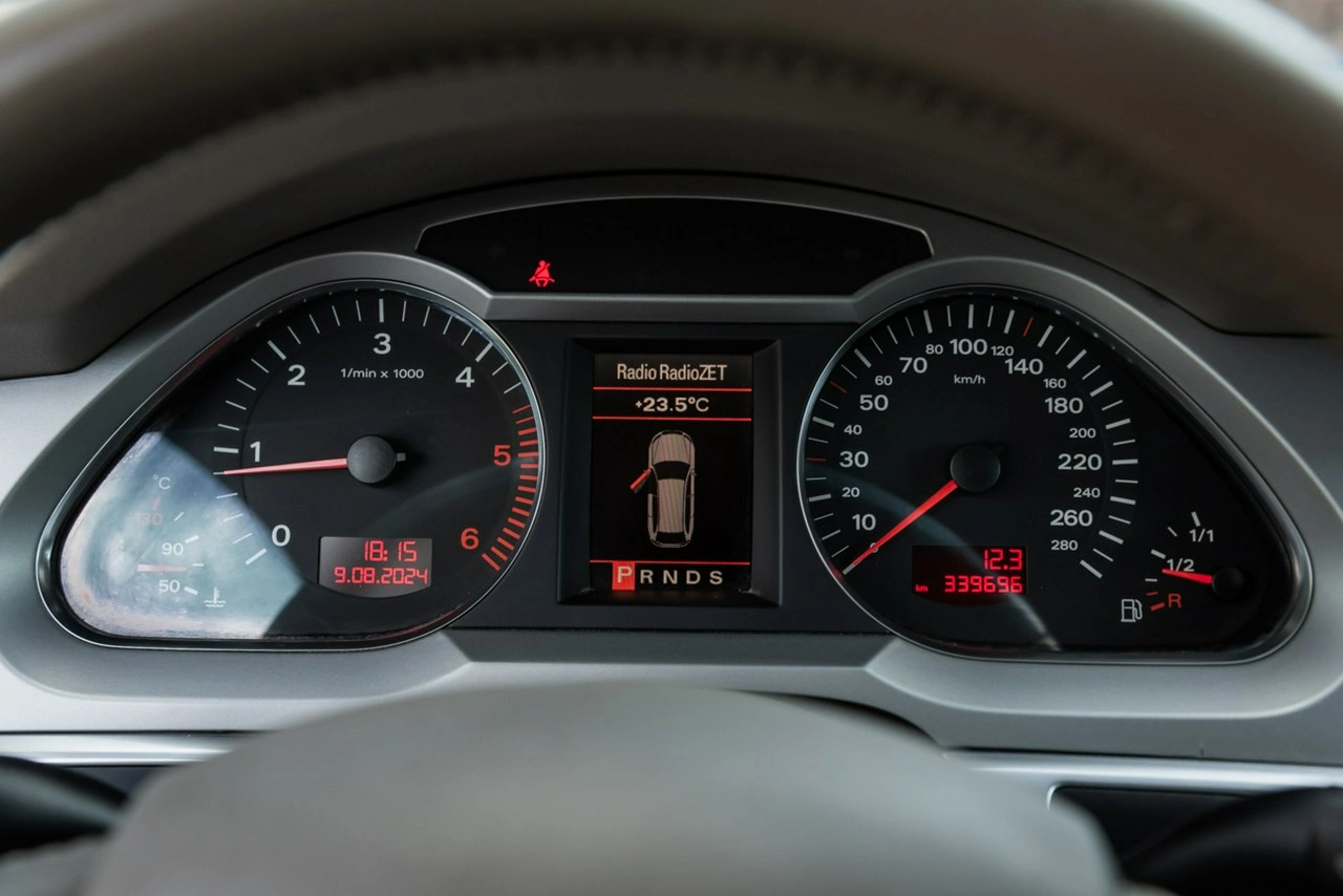 Audi A6 - Zdjęcie 28
