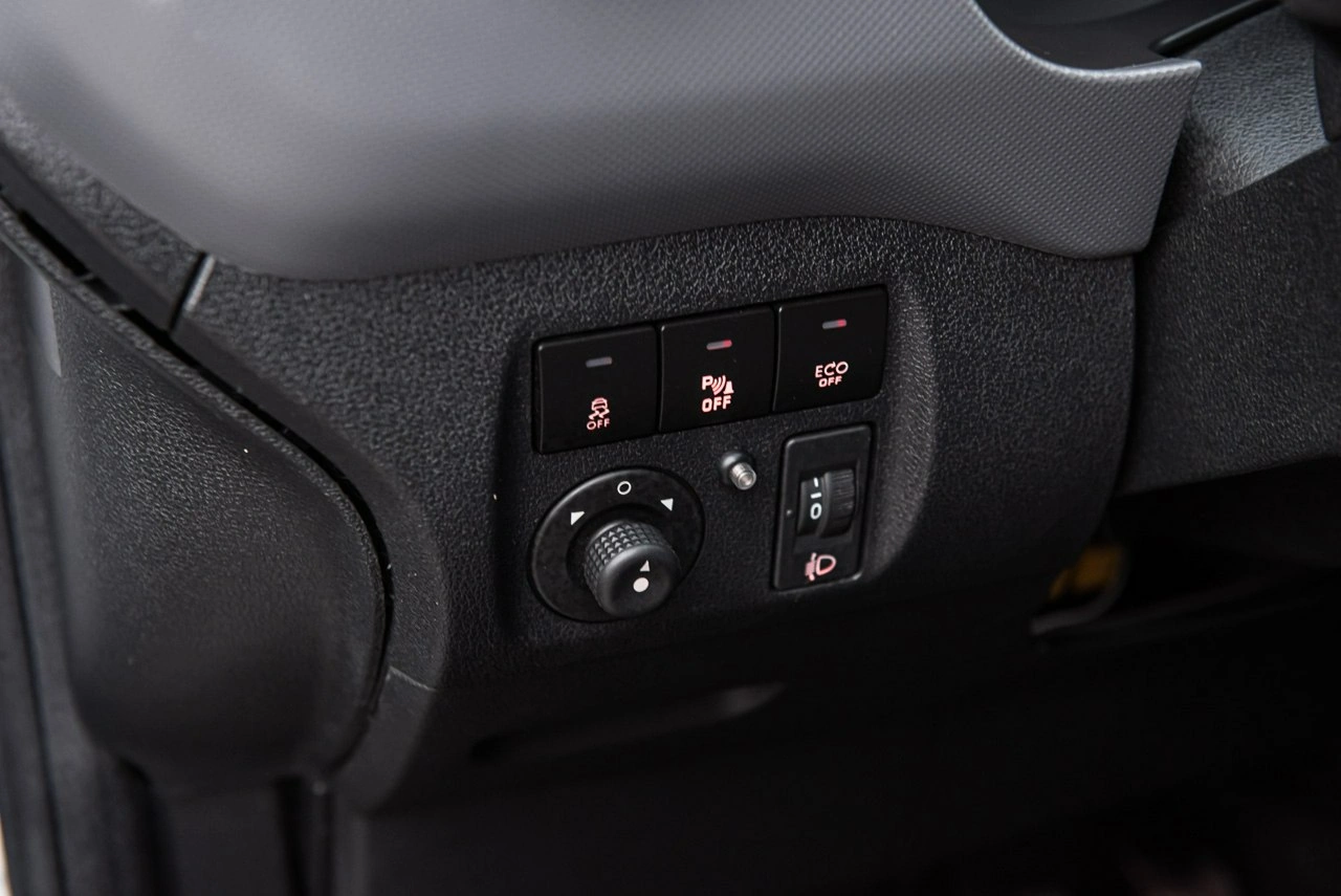 Peugeot Partner - Zdjęcie 20