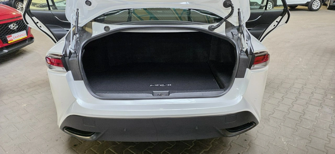 Toyota Mirai - Zdjęcie 13