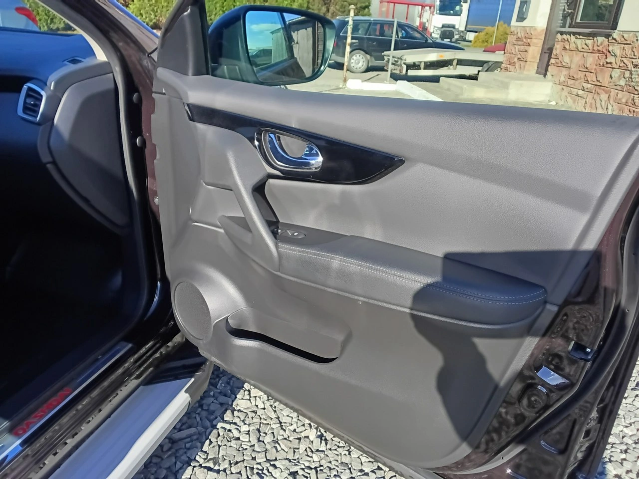 Nissan Qashqai - Zdjęcie 28