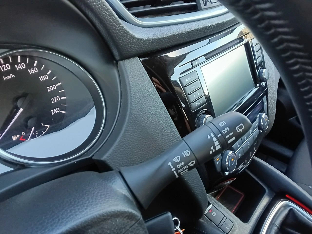 Nissan Qashqai - Zdjęcie 31