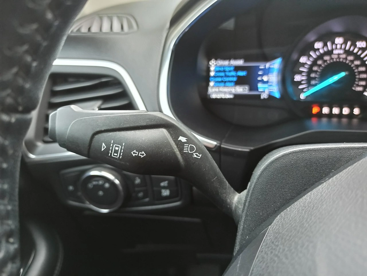 Ford Edge - Zdjęcie 28