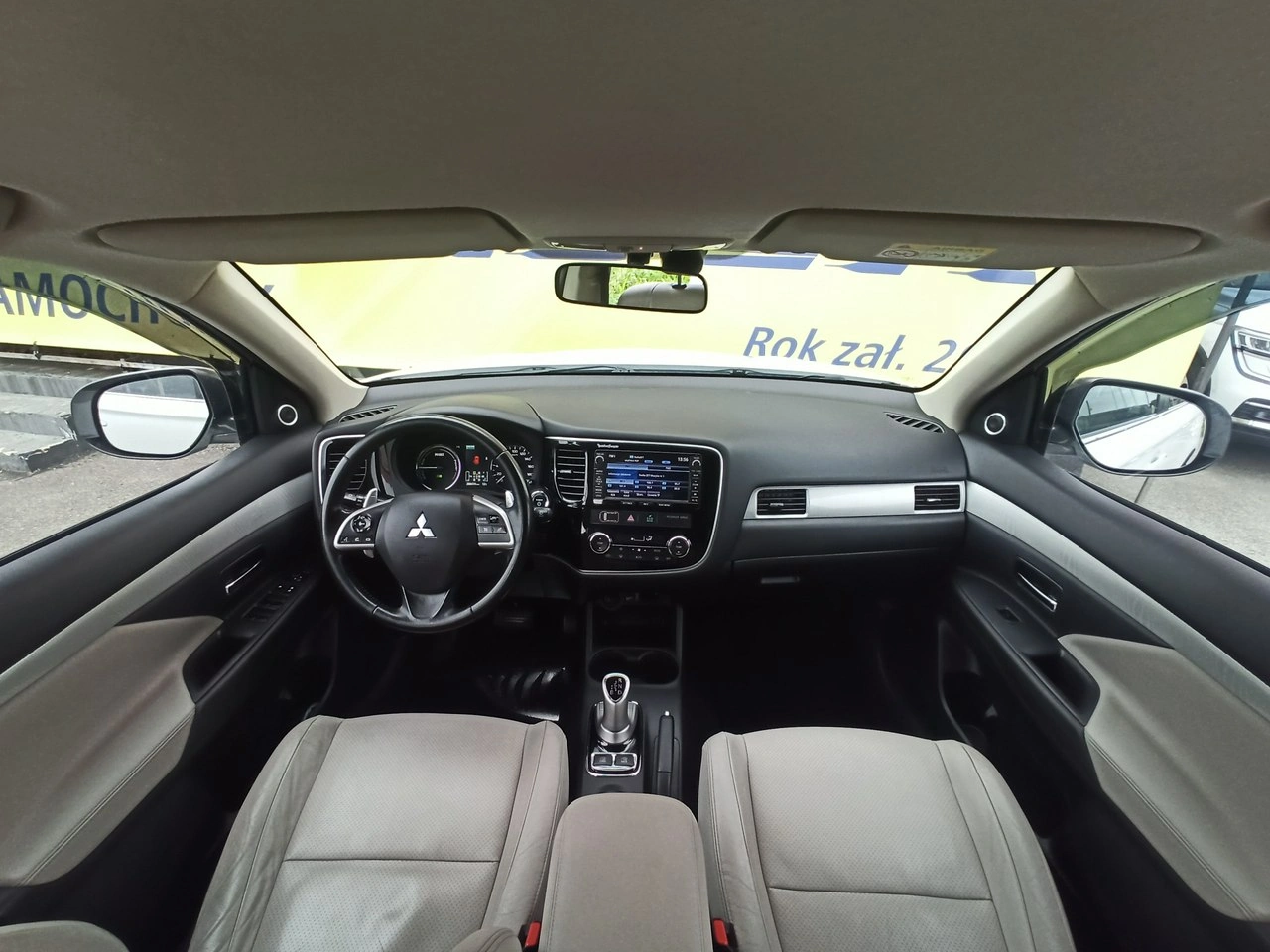 Mitsubishi Outlander - Zdjęcie 14