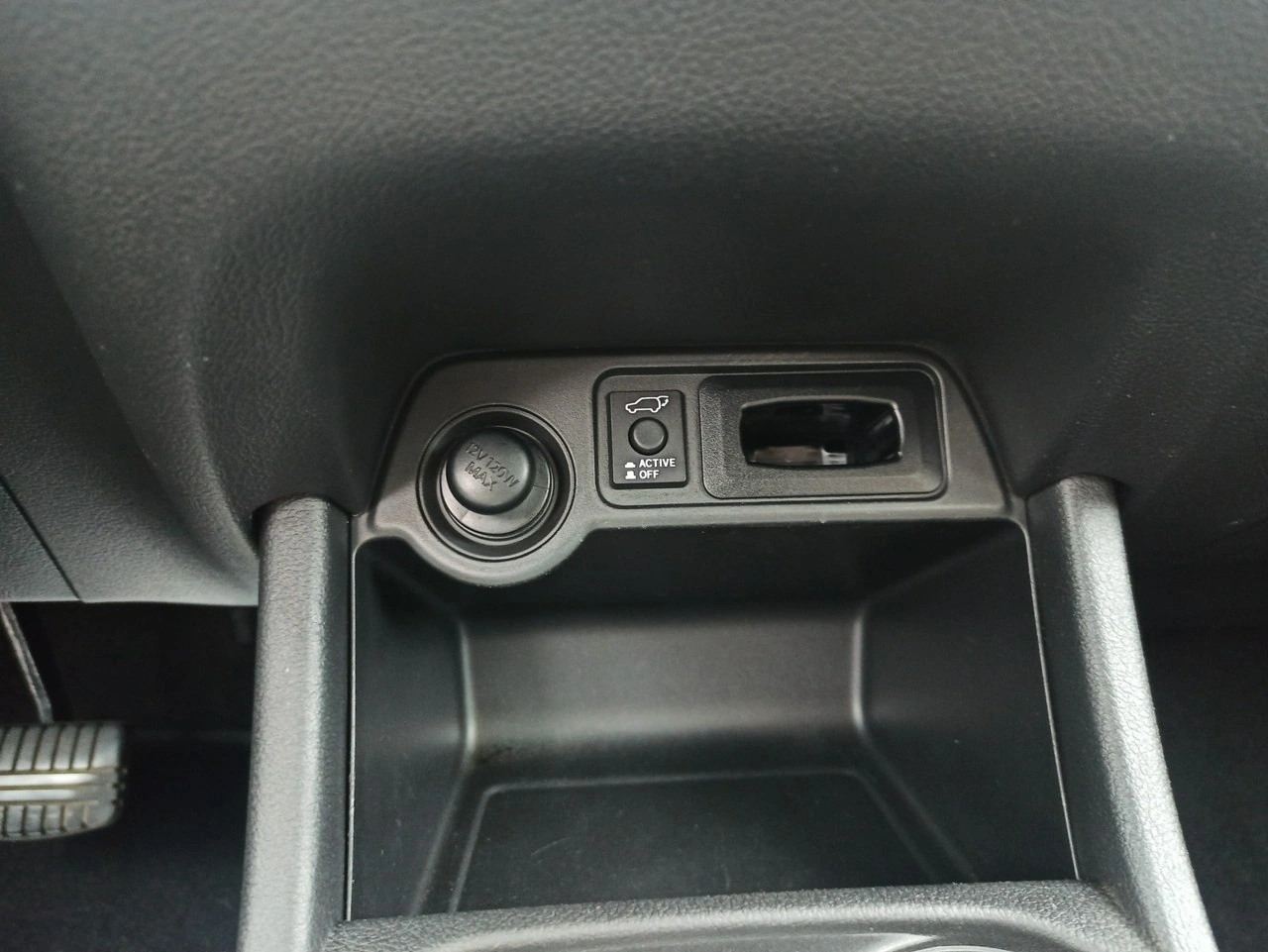 Mitsubishi Outlander - Zdjęcie 17