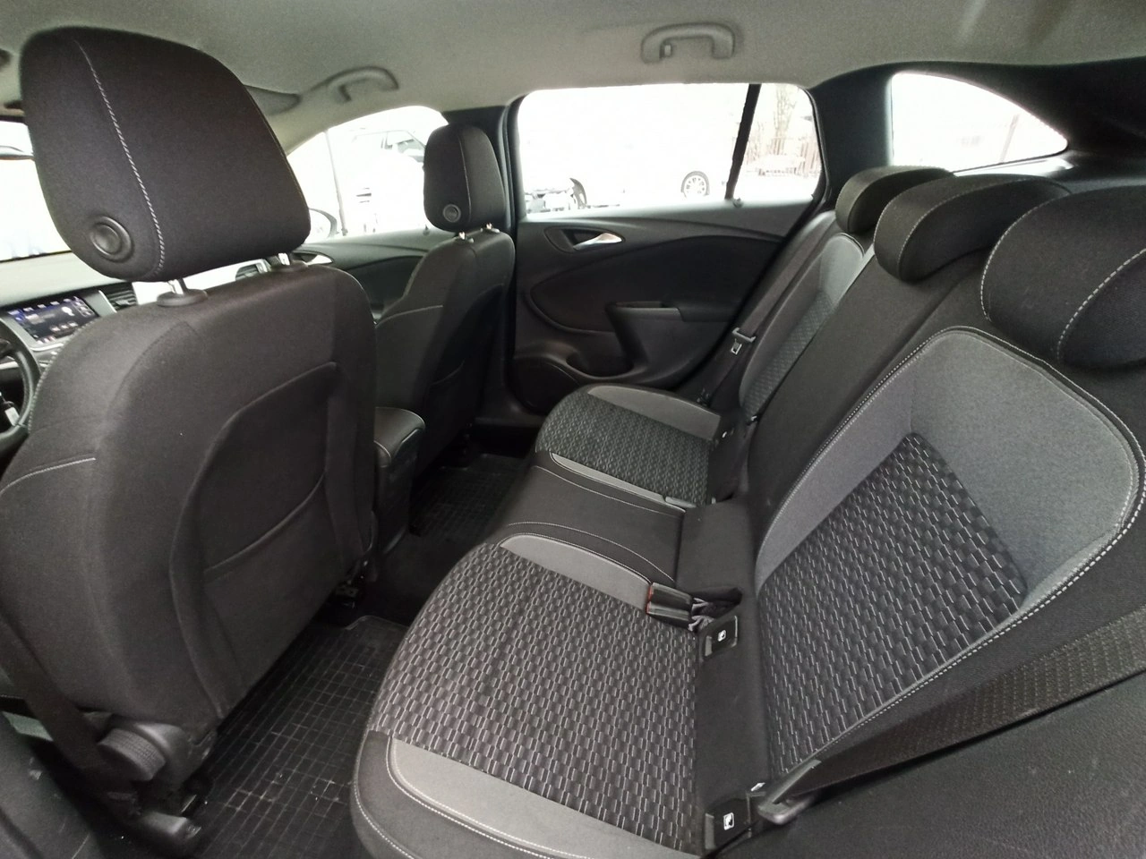 Opel Astra - Zdjęcie 7