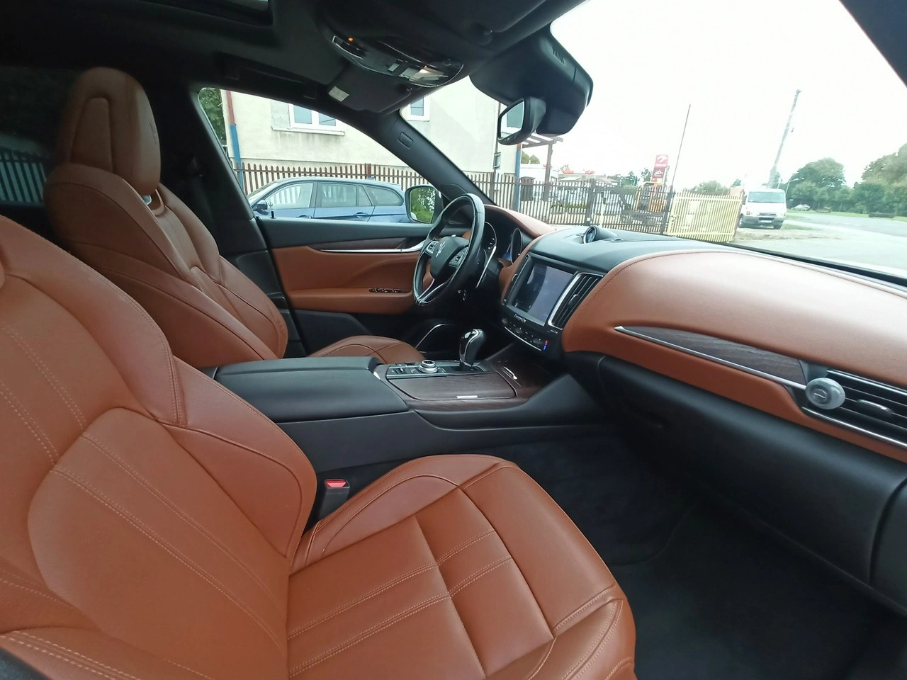 Maserati Levante - Zdjęcie 11