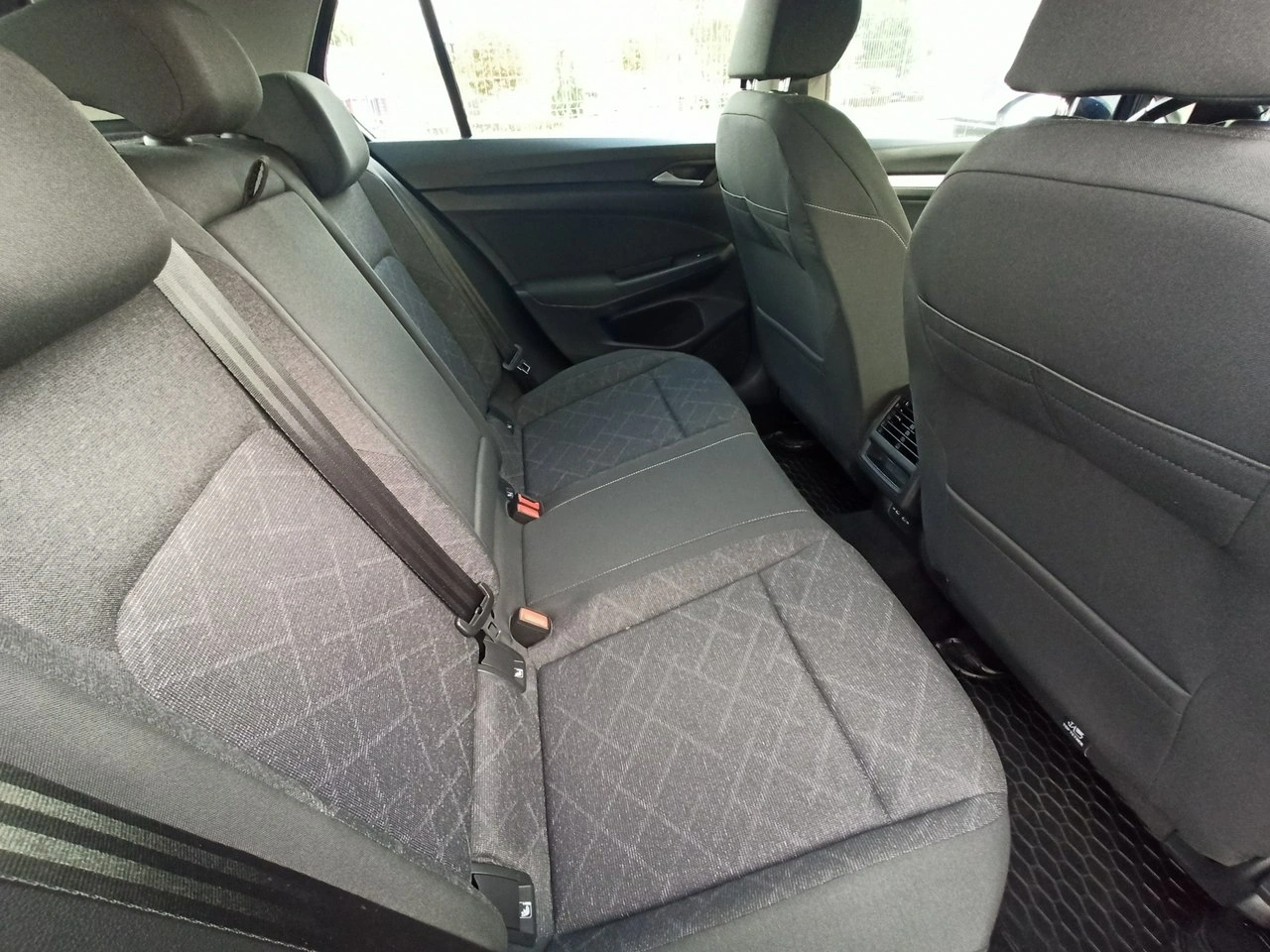 Volkswagen Golf - Zdjęcie 10