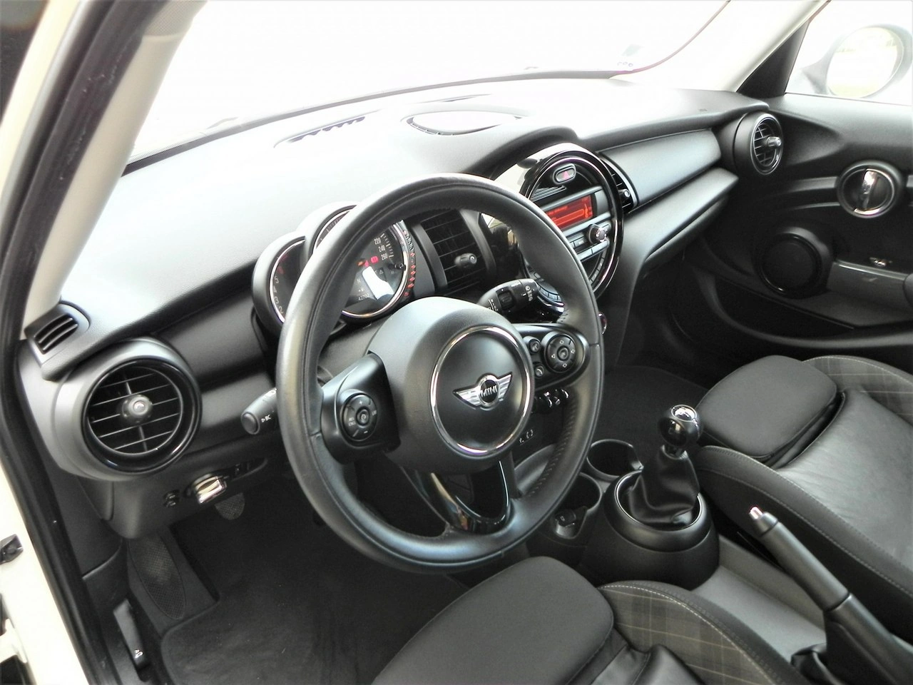 MINI ONE - Zdjęcie 5