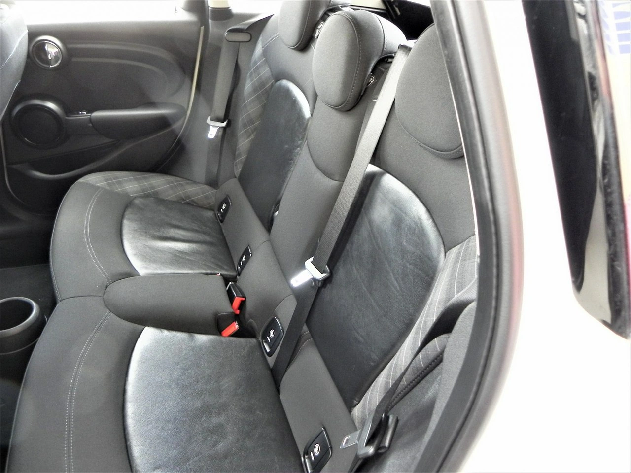 MINI ONE - Zdjęcie 7