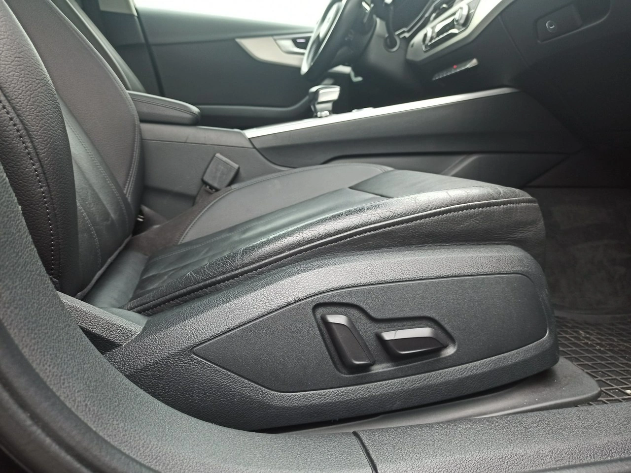 Audi A4 - Zdjęcie 25