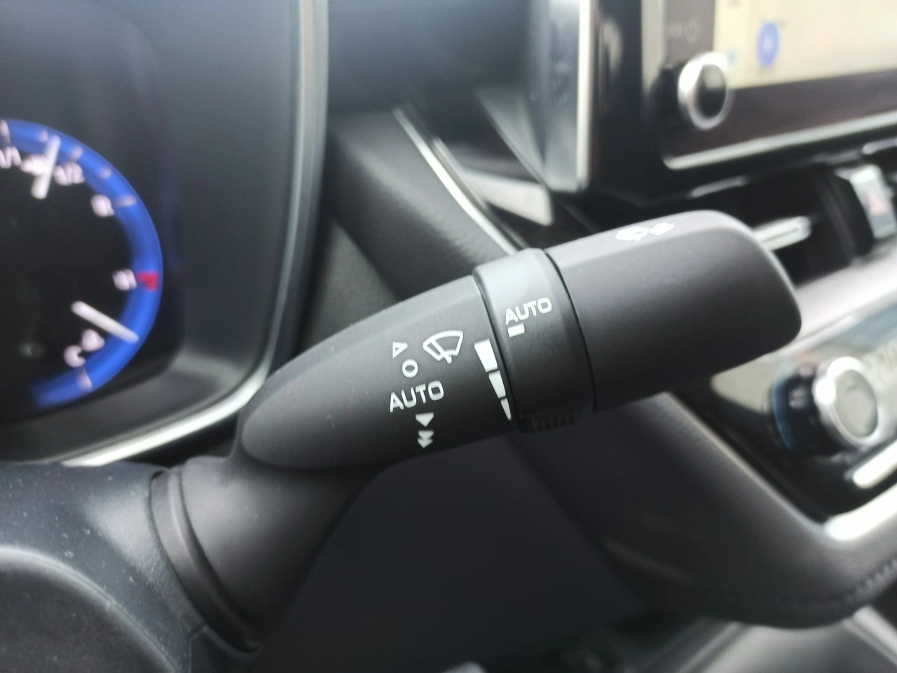 Toyota Corolla - Zdjęcie 17