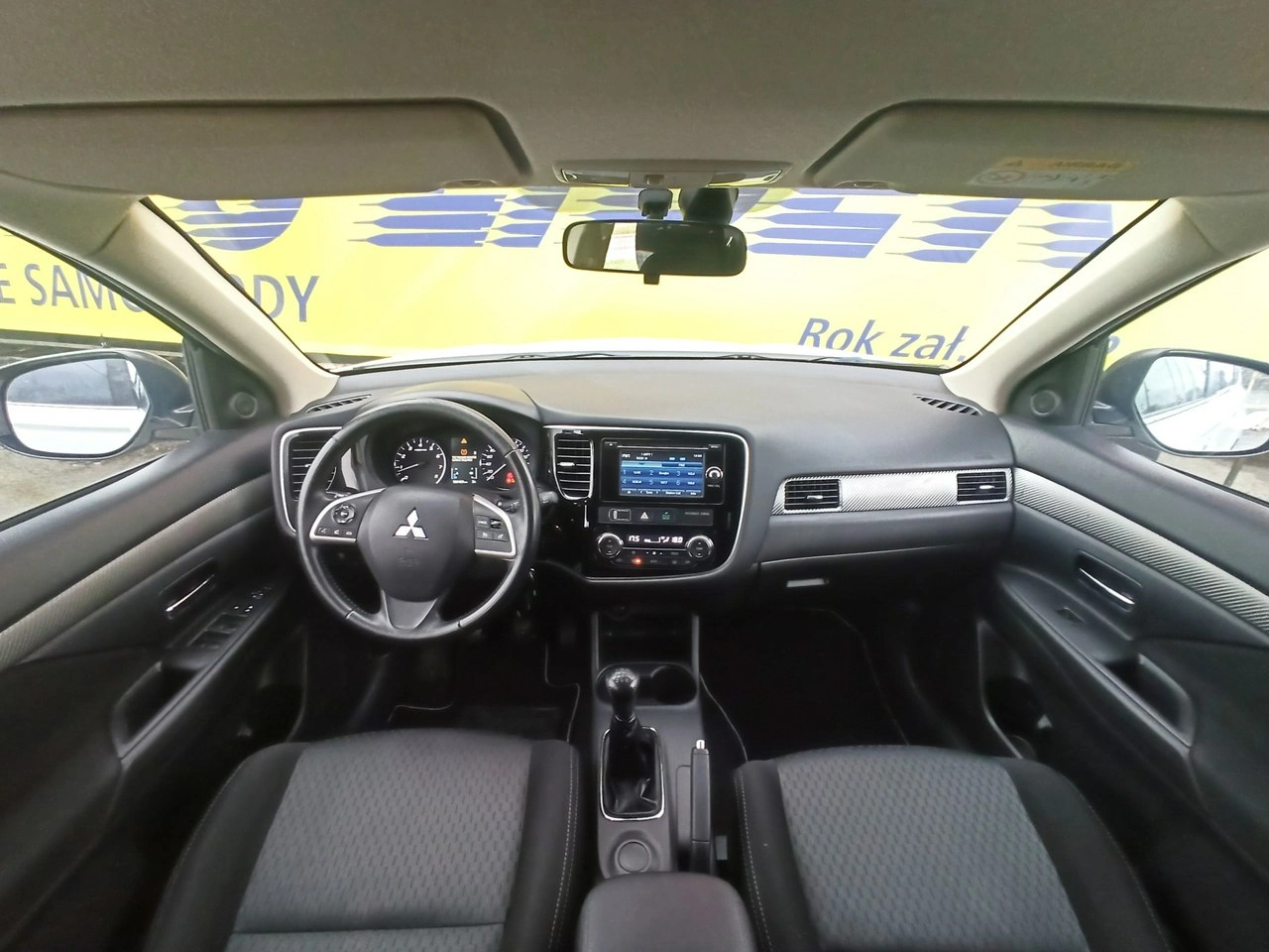 Mitsubishi Outlander - Zdjęcie 12