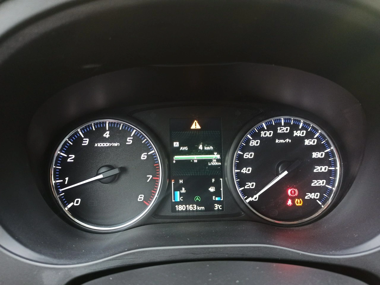 Mitsubishi Outlander - Zdjęcie 16