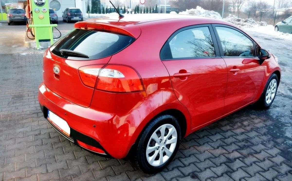 Kia Rio - Zdjęcie 14
