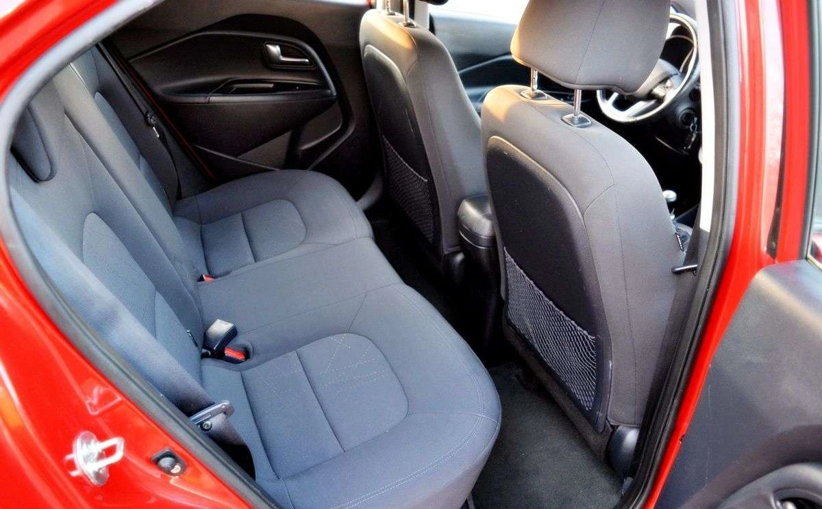 Kia Rio - Zdjęcie 16