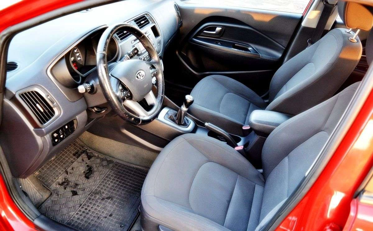 Kia Rio - Zdjęcie 18