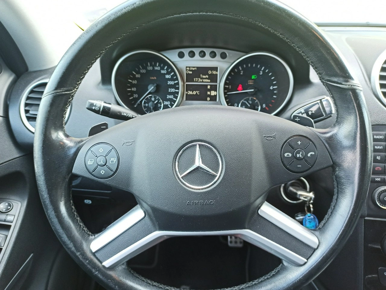 Mercedes ML 350 - Zdjęcie 13