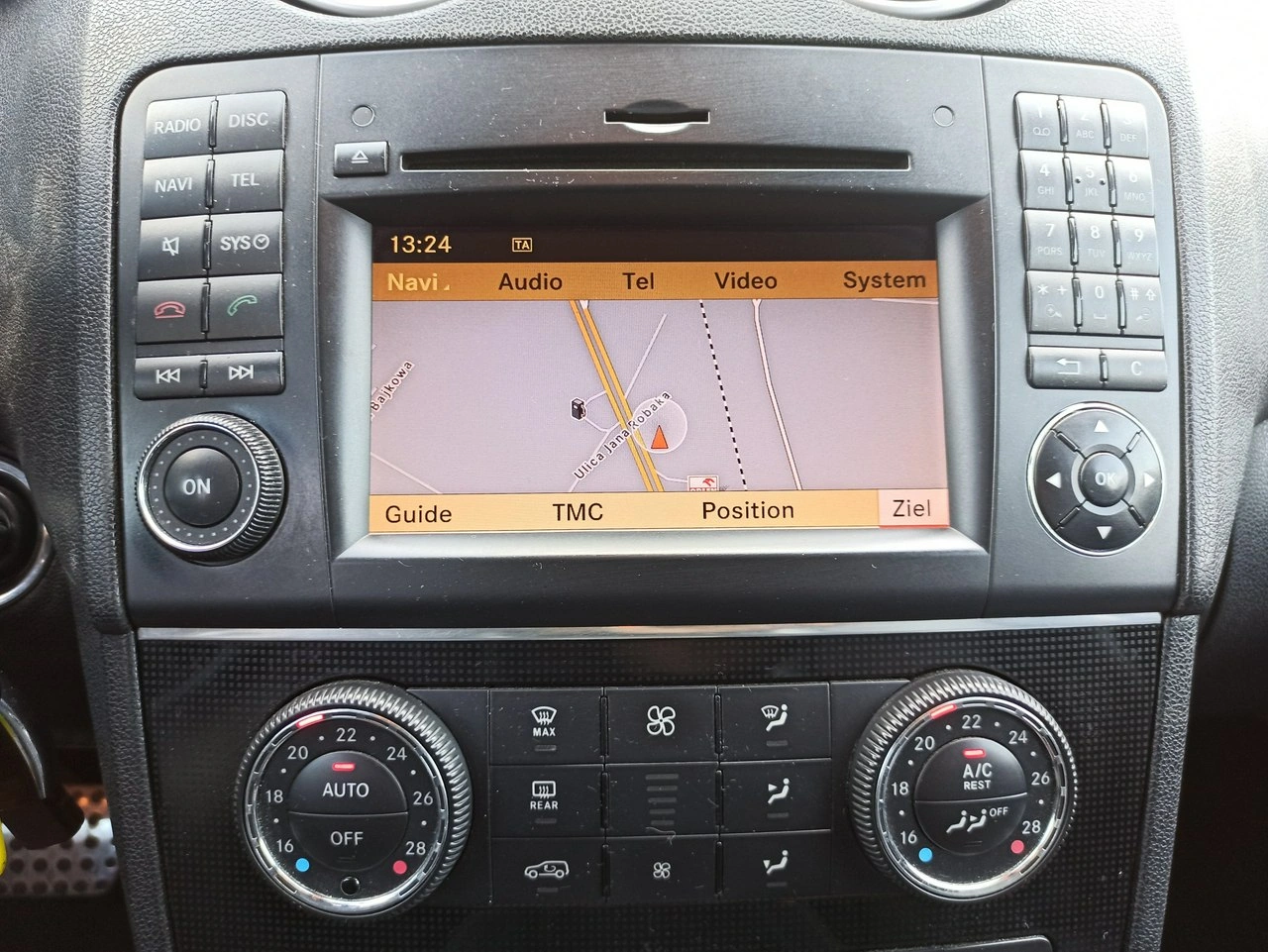 Mercedes ML 350 - Zdjęcie 15