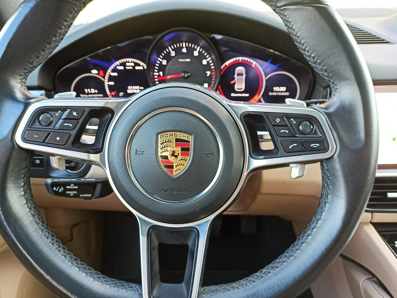 Porsche Cayenne - Zdjęcie 13