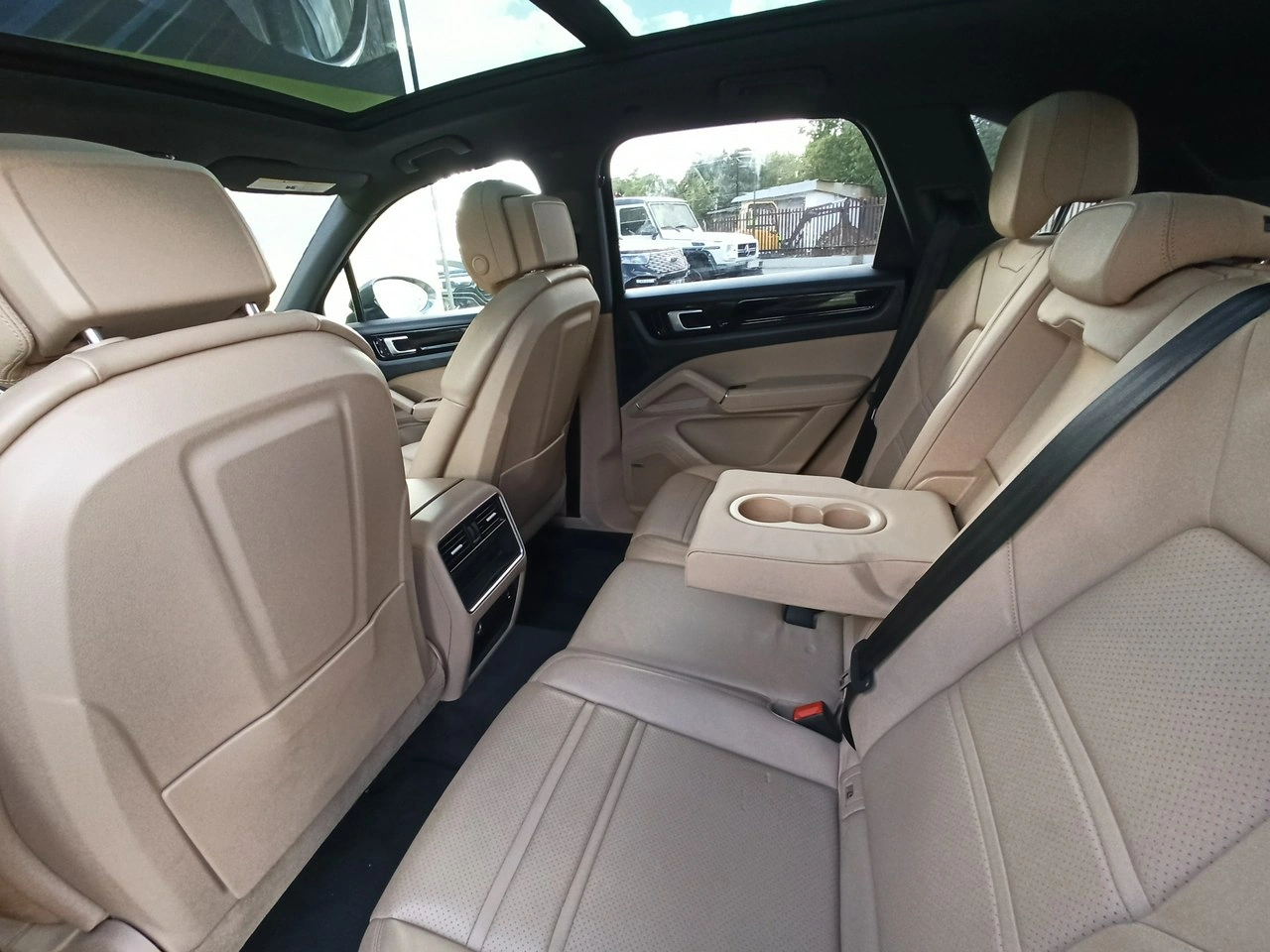 Porsche Cayenne - Zdjęcie 7