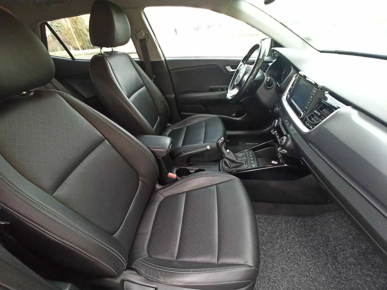 Kia Stonic - Zdjęcie 10