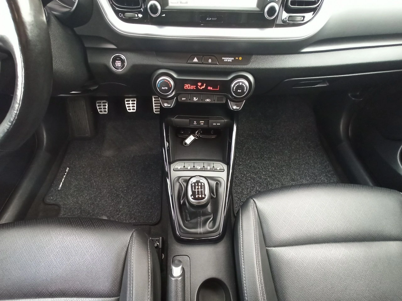 Kia Stonic - Zdjęcie 13