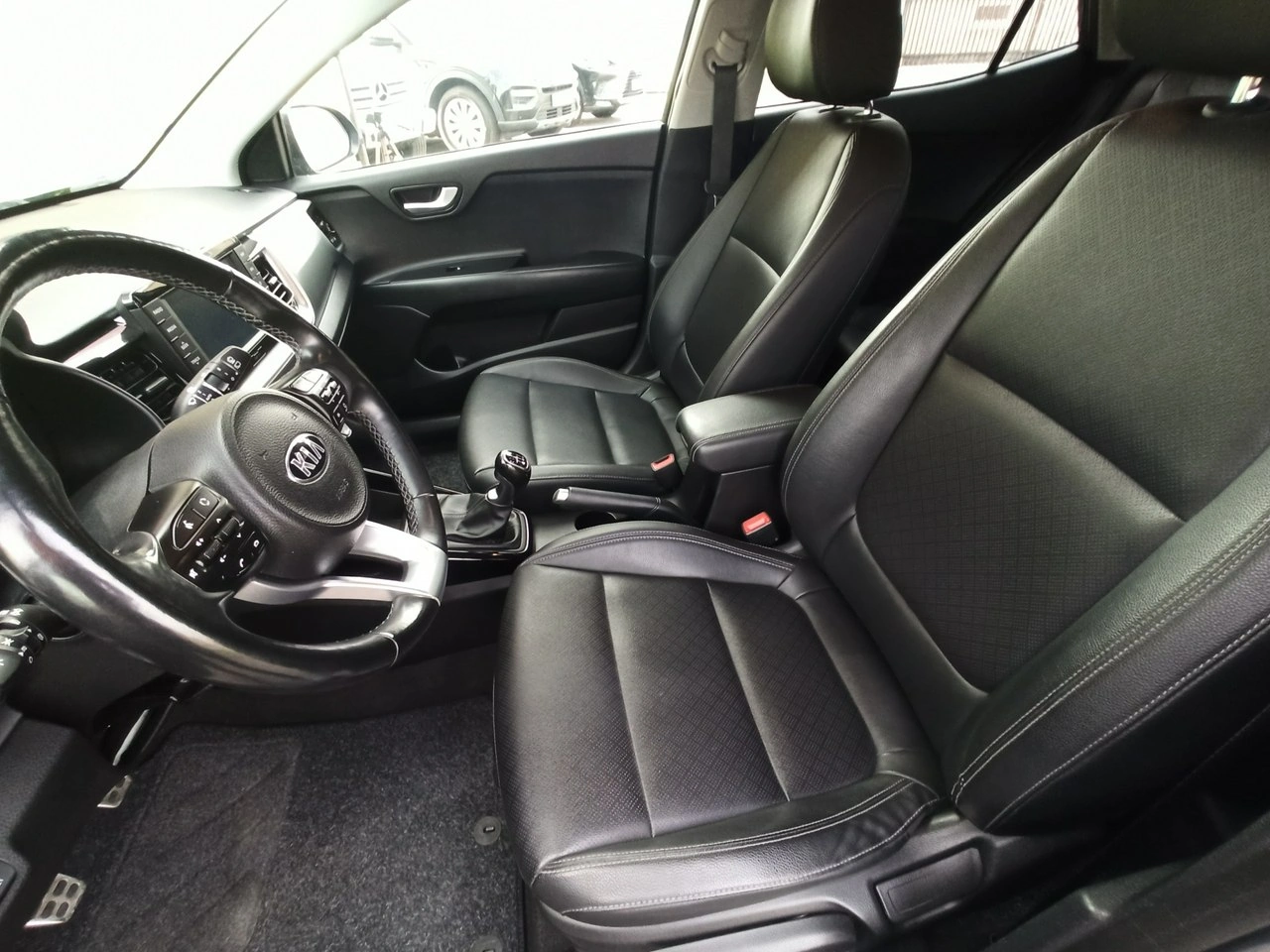 Kia Stonic - Zdjęcie 7