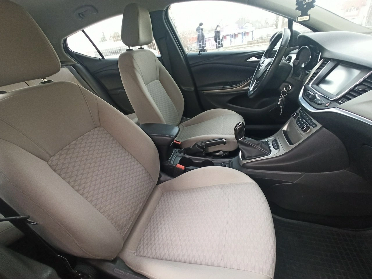 Opel Astra - Zdjęcie 10