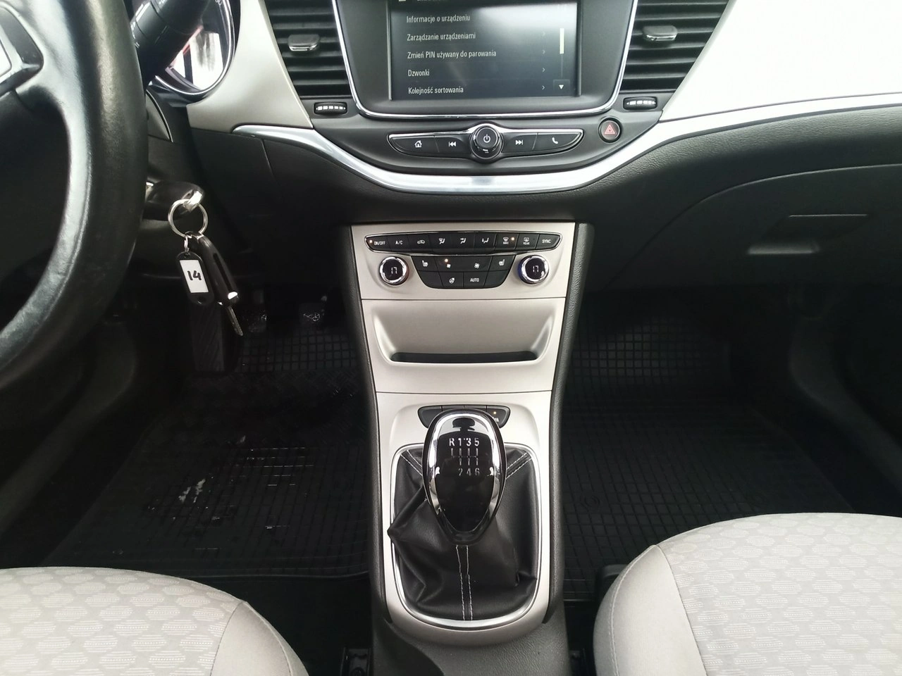 Opel Astra - Zdjęcie 18