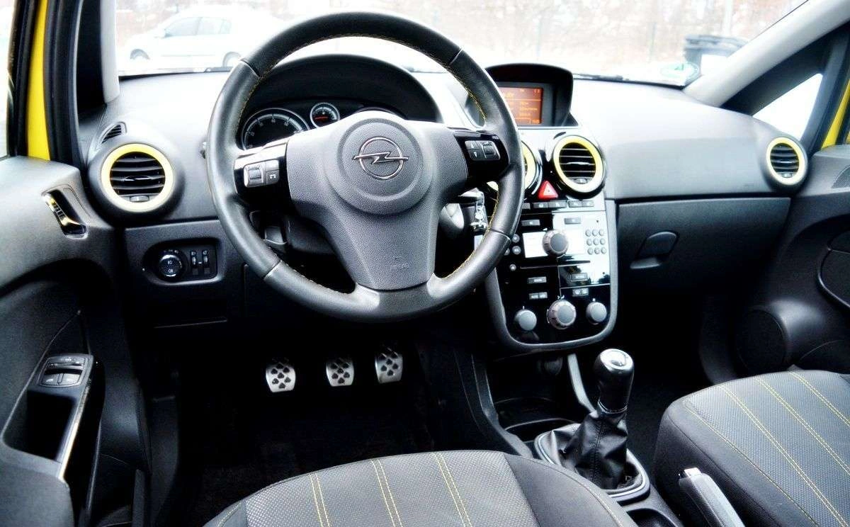 Opel Corsa - Zdjęcie 19
