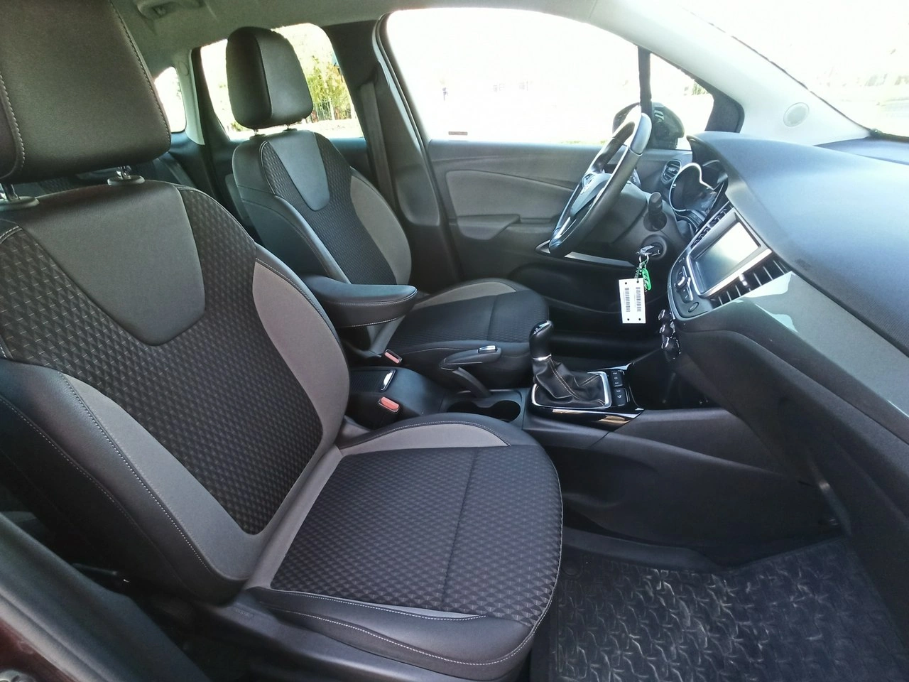 Opel Crossland X - Zdjęcie 10