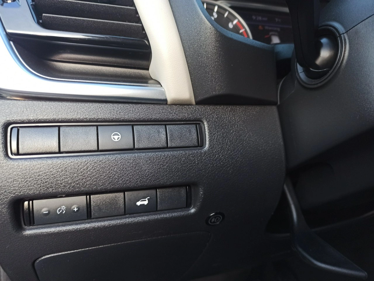 Nissan Rogue - Zdjęcie 20