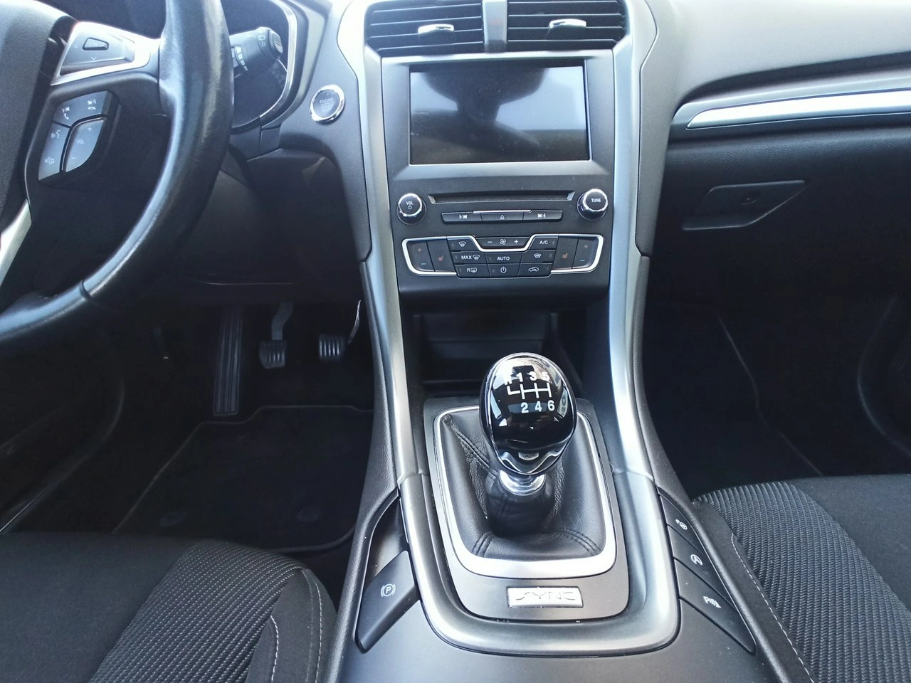 Ford Mondeo - Zdjęcie 17