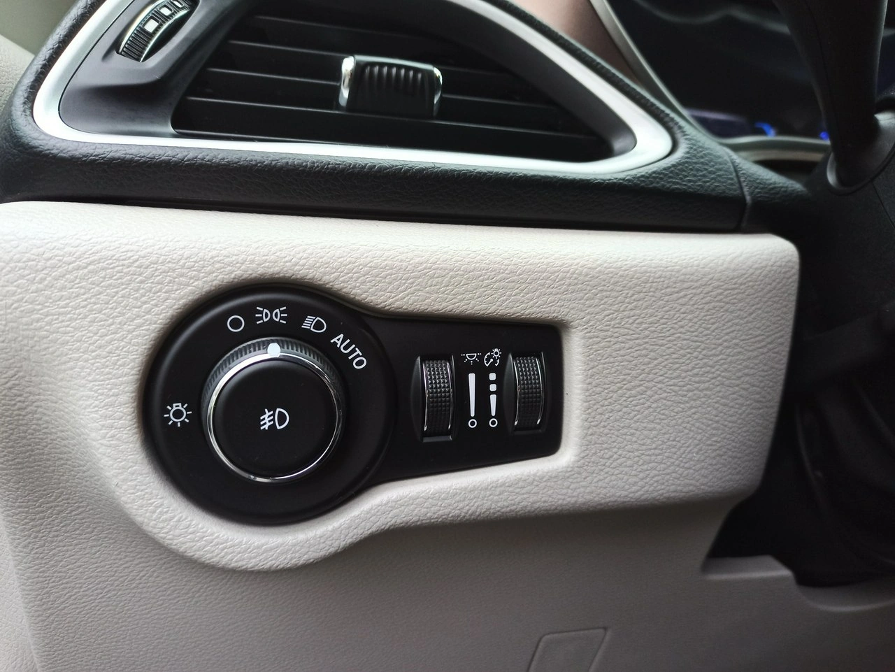 Chrysler Pacifica - Zdjęcie 23