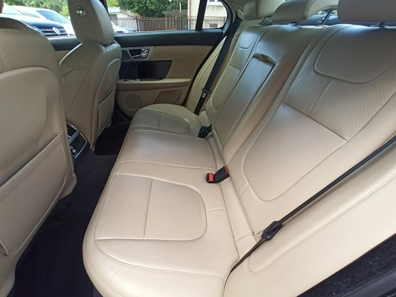 Jaguar XF - Zdjęcie 7