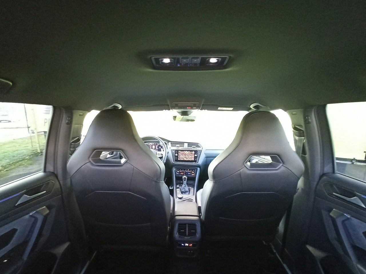 Volkswagen Tiguan - Zdjęcie 9