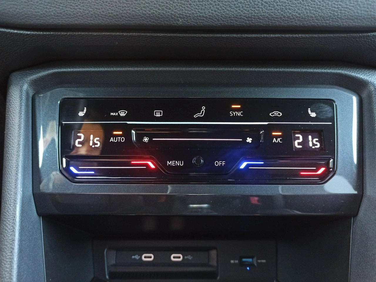 Volkswagen Tiguan - Zdjęcie 16